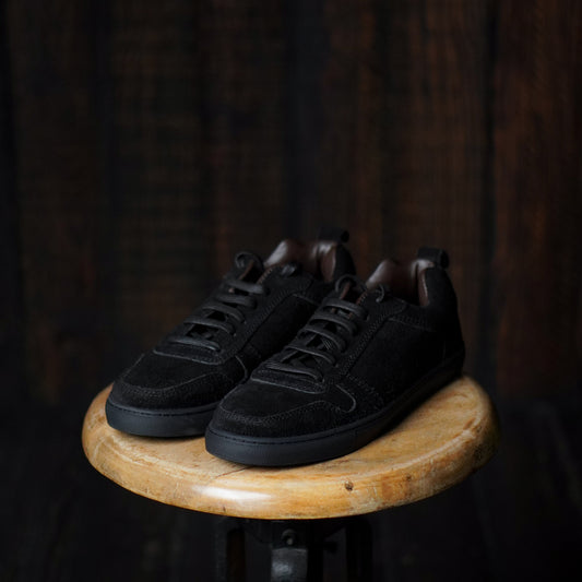 Brooklyn Low Top Sneakers Suede (Phantom Black)